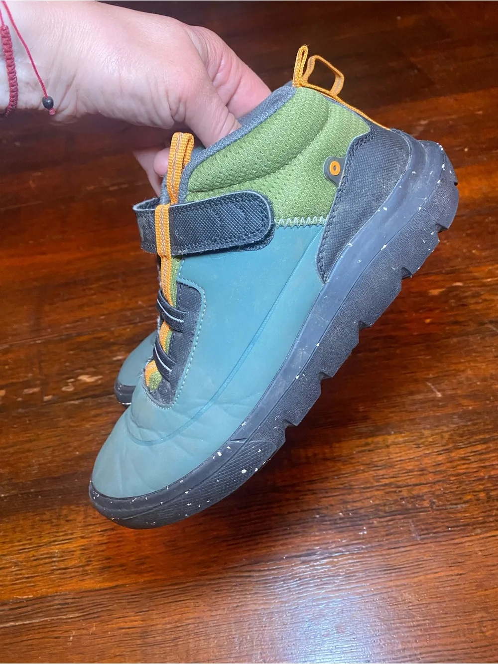 EUC Kids BOGS Kids Skyline Kicker Mini Sneaker Velcro Slip On Flexible Sole
